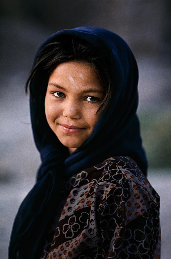 "阿富汗少女"摄影师steve mccurry访谈