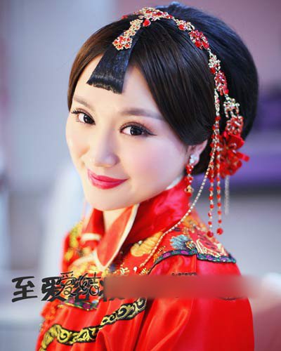 秀禾服新娘造型+演绎传统中式复古美