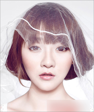 韩式甜美风新娘发型,韩式的蓬松新娘盘发很适
