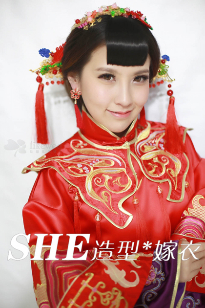 中国古典秀禾装新娘化妆造型欣赏