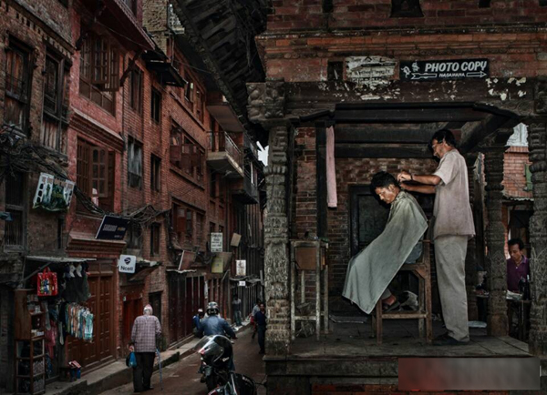 中国摄影师赢得迪拜国际摄影大赛12万美元大奖