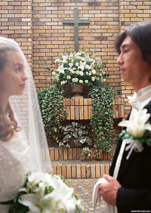 可以   作者: 婚纱摄影作品欣赏   外国现场婚礼摄影图片