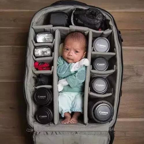 摄影包做道具 让宝宝找到安全感的摄影方法
