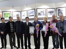 最新影樓資訊新聞-中俄國際攝影展在中國舉行 搭建兩國藝術交流橋梁