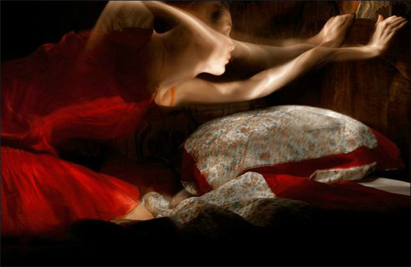 艾纽曼女性观念摄影作品:梦的想象与灵魂诉说