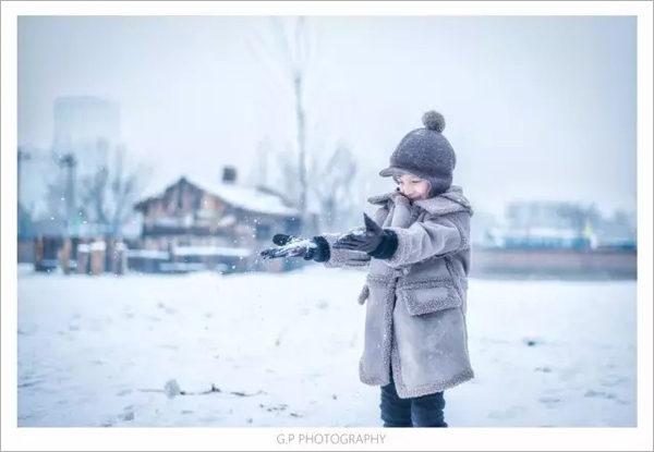 冬季雪景人像拍摄技巧 找到方法和技巧让雪景