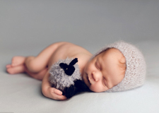 最新影樓資訊新聞-英國攝影師為襁褓新生兒拍萌態寫真