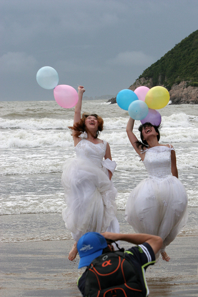 婚纱海滩图片_海滩手机壁纸(2)