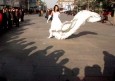 最新影楼资讯新闻-北京冬至数九天不寒 美女身着婚纱秀上街