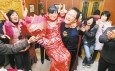 最新影楼资讯新闻-一对新人滞留杭州 在杭城完婚