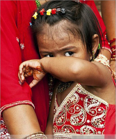 尼泊尔奇怪婚俗 少女出嫁新郎不是人 婚礼现场 婚嫁网