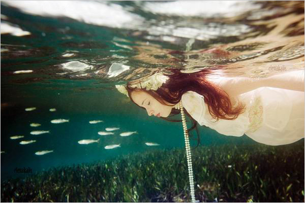 绝美浪漫的水下摄影　写真摄影