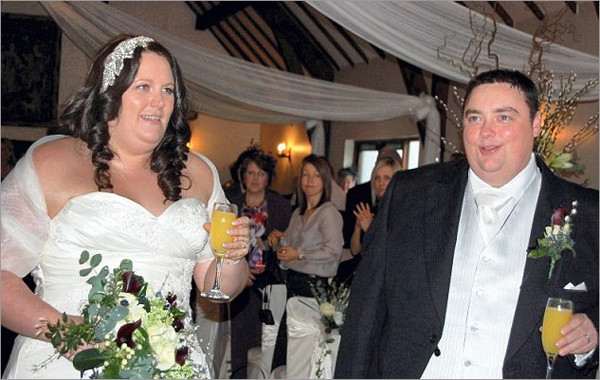 英国新娘“伸手拿来”17万英镑 定制自己奢华婚礼套餐 英国新娘 婚礼策划