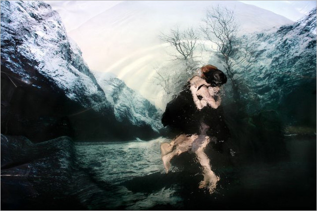 Susanna Majuri水下摄影作品 设计欣赏 黑光网数码频道