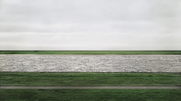 安德烈亚斯·古尔斯基的作品《莱茵河Ⅱ》