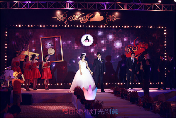 “Marry me”主题婚礼设计 红与黑激情碰撞 婚礼跟拍