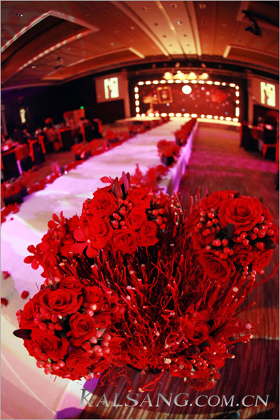 “Marry me”主题婚礼设计 红与黑激情碰撞 婚礼跟拍