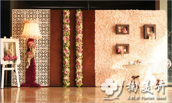 一面婚礼主题墙 让婚礼表达专属风格 婚礼策划