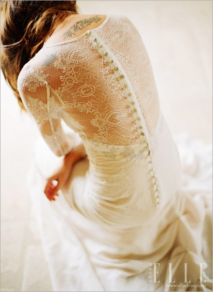 蕾丝婚纱 唯美花朵定制精致完美记忆 婚纱礼服