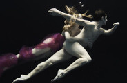 灵动瞬间！唯美的水下芭蕾人体摄影作品欣赏
