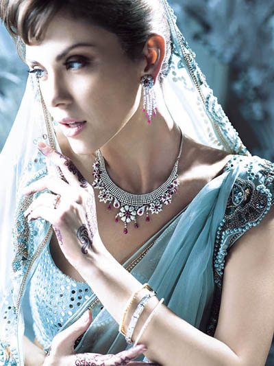 婚纱摄影：珠光宝气的印度新娘