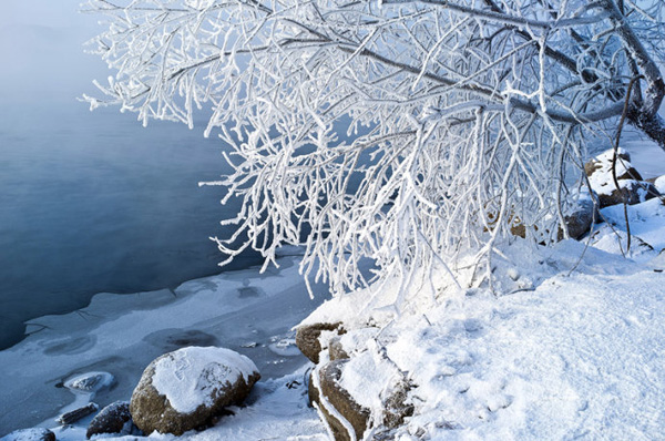 摄影教程：冬季外景拍摄冰清玉洁效果
