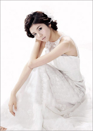 冬季优雅新娘造型 唯美韩式发型