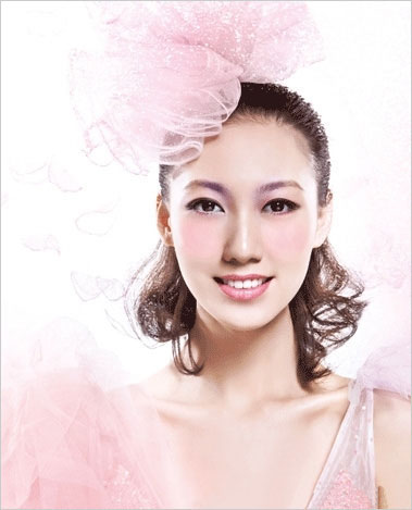2013流行的新娘妆造型 如果画好新娘妆