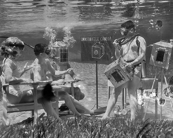 摄影老照片：60年前的水底摄影