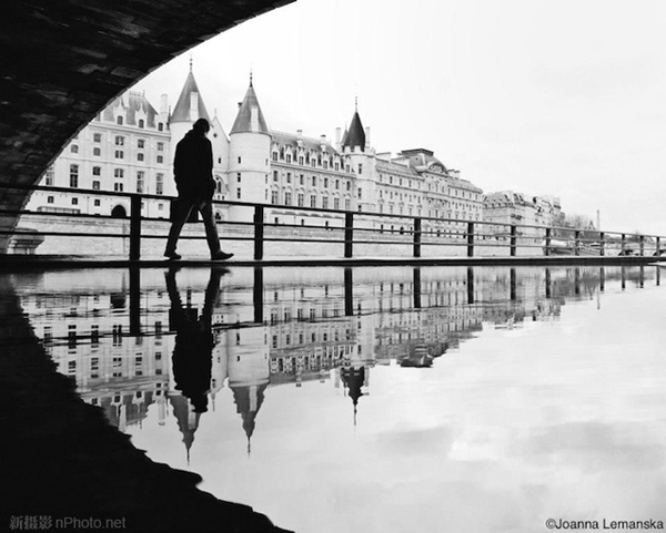Joanna Lemanska：倒影中的巴黎