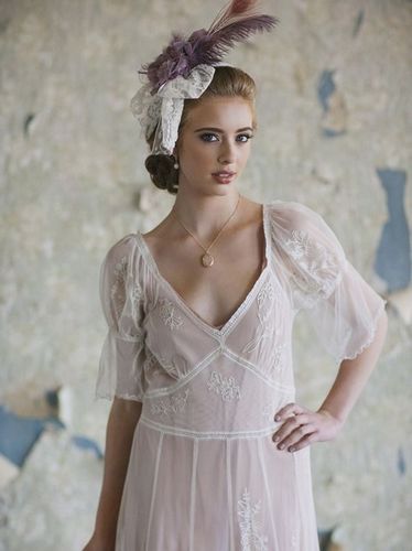 法国风格神秘紫色新娘发饰搭配完美造型