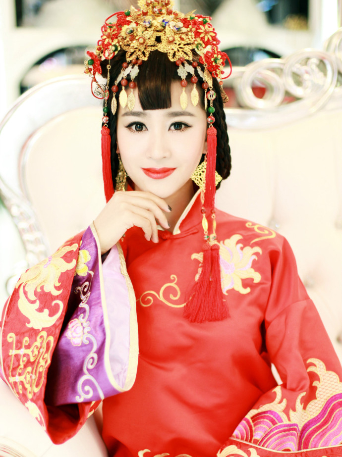 中式婚礼造型中式发型演绎新娘古典韵致