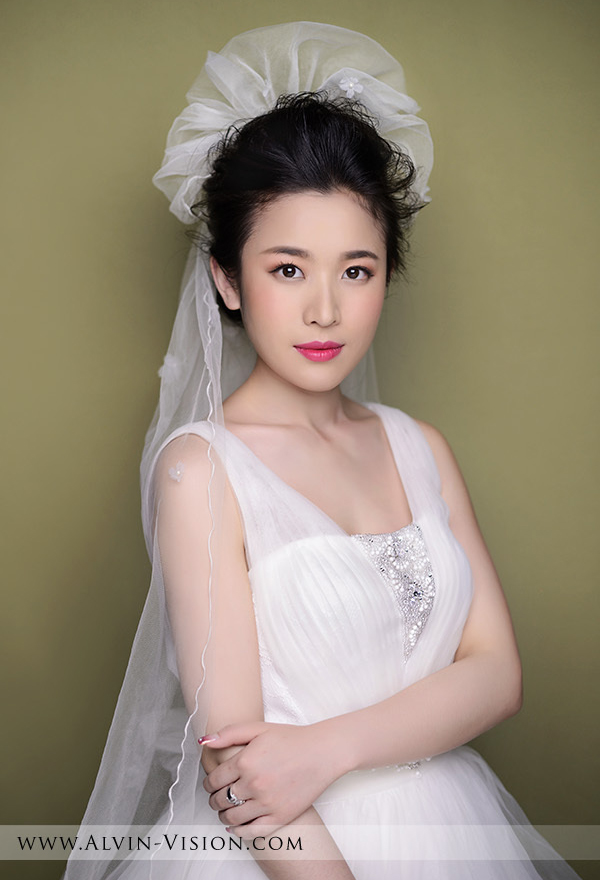 2013新娘头纱造型 彰显新娘甜美气质