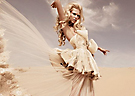 最新影楼资讯新闻-黄金色沙漠婚纱秀 给你强大的奢华视觉冲击力