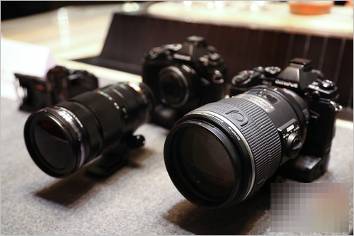 E-M1搭配4/3系统镜头