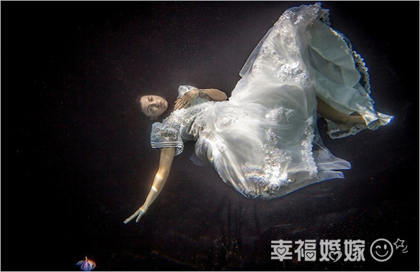 水下婚纱摄影
