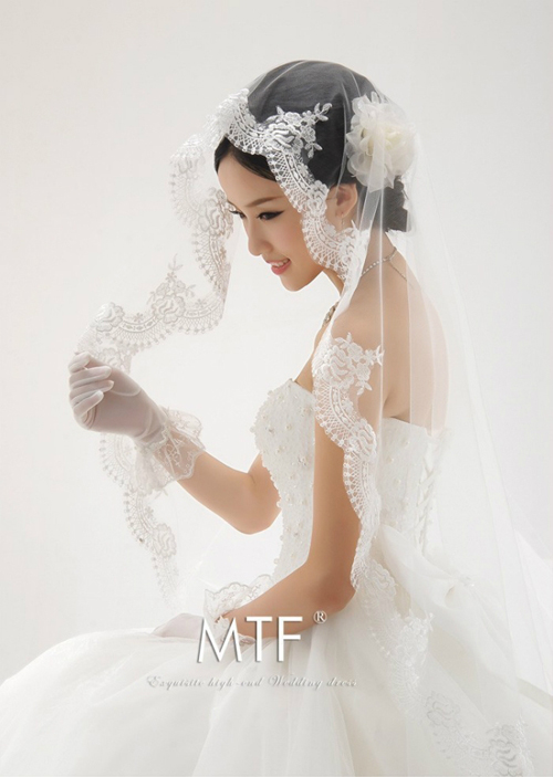 新娘头纱造型