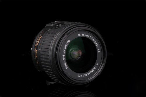 尼康AF-S DX 18-55mm F3.5-5.6G VR II镜头