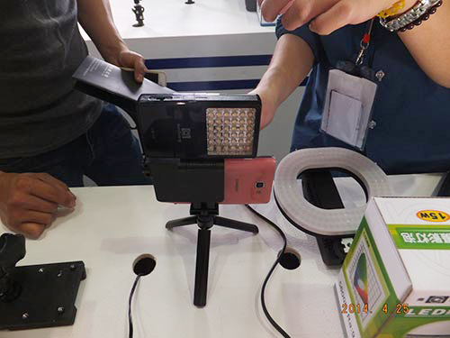 南光摄影研发的手机用LED灯