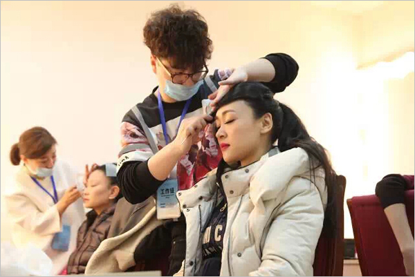 北京黑光学校受邀为山西卫视春晚化妆造型