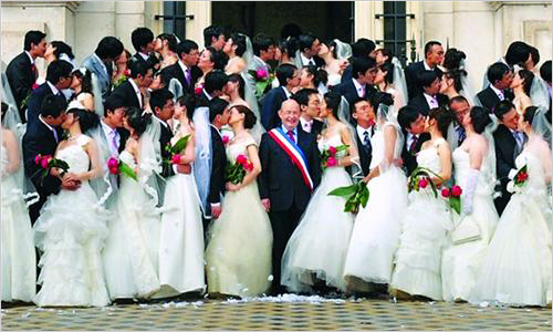 中国婚庆公司涉法国丑闻 致前市长自杀