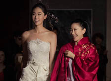 最新影楼资讯新闻-兰玉***款婚纱发布会在北京举行