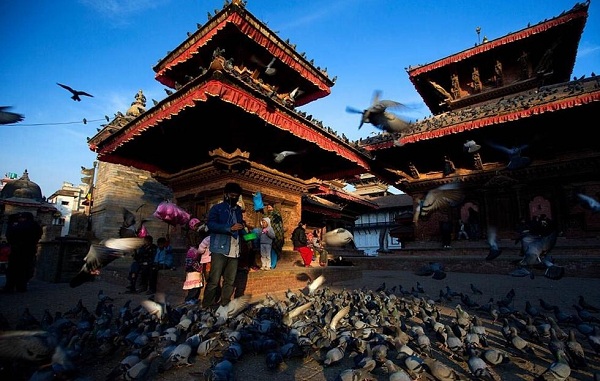 摄影师地震前用镜头定格曾经的婚纱照**尼泊尔