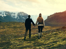 最新影楼资讯新闻-脱掉婚纱礼服 行走在冰岛的唯美旅拍蜜月照