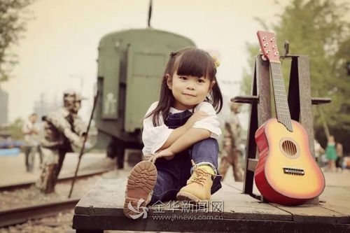 辣妈成儿童摄影师 3年拍萌娃近万张照片