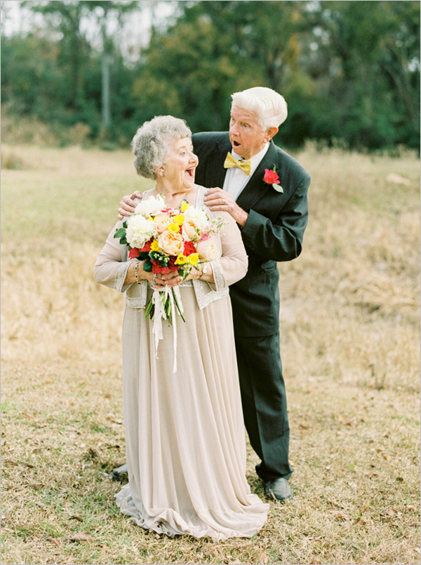 孙女掌镜为祖父母拍摄63周年结婚纪念照