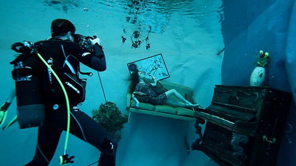 水下创意摄影作品 海底的另一个世界