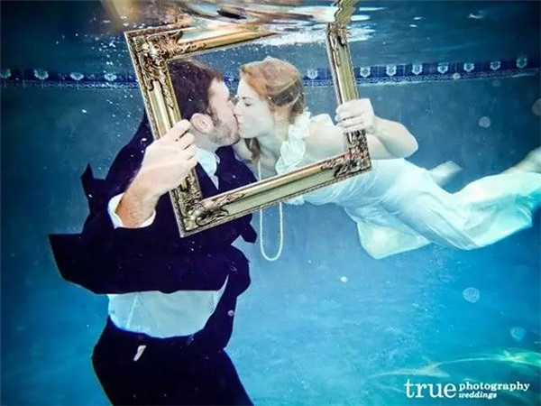 水下婚纱摄影，摄影师要告知新人这些事