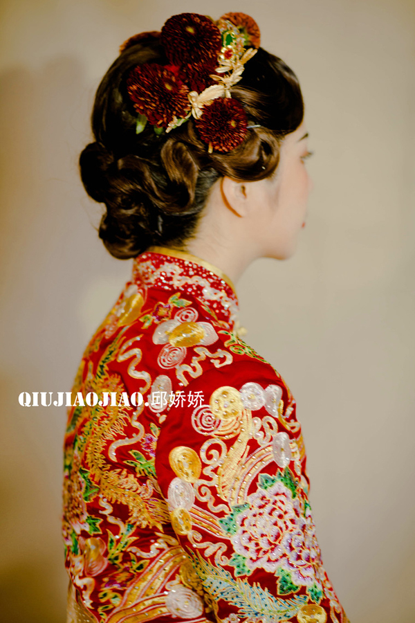 红妆出嫁 精致而秀美的东方中式新娘造型