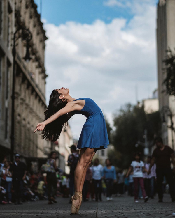 摄影师Omar Z Robles的摄影作品 墨西哥街头舞者